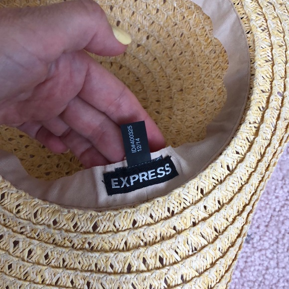 Express Floppy Woven Beach Hat - Picture 5 of 7